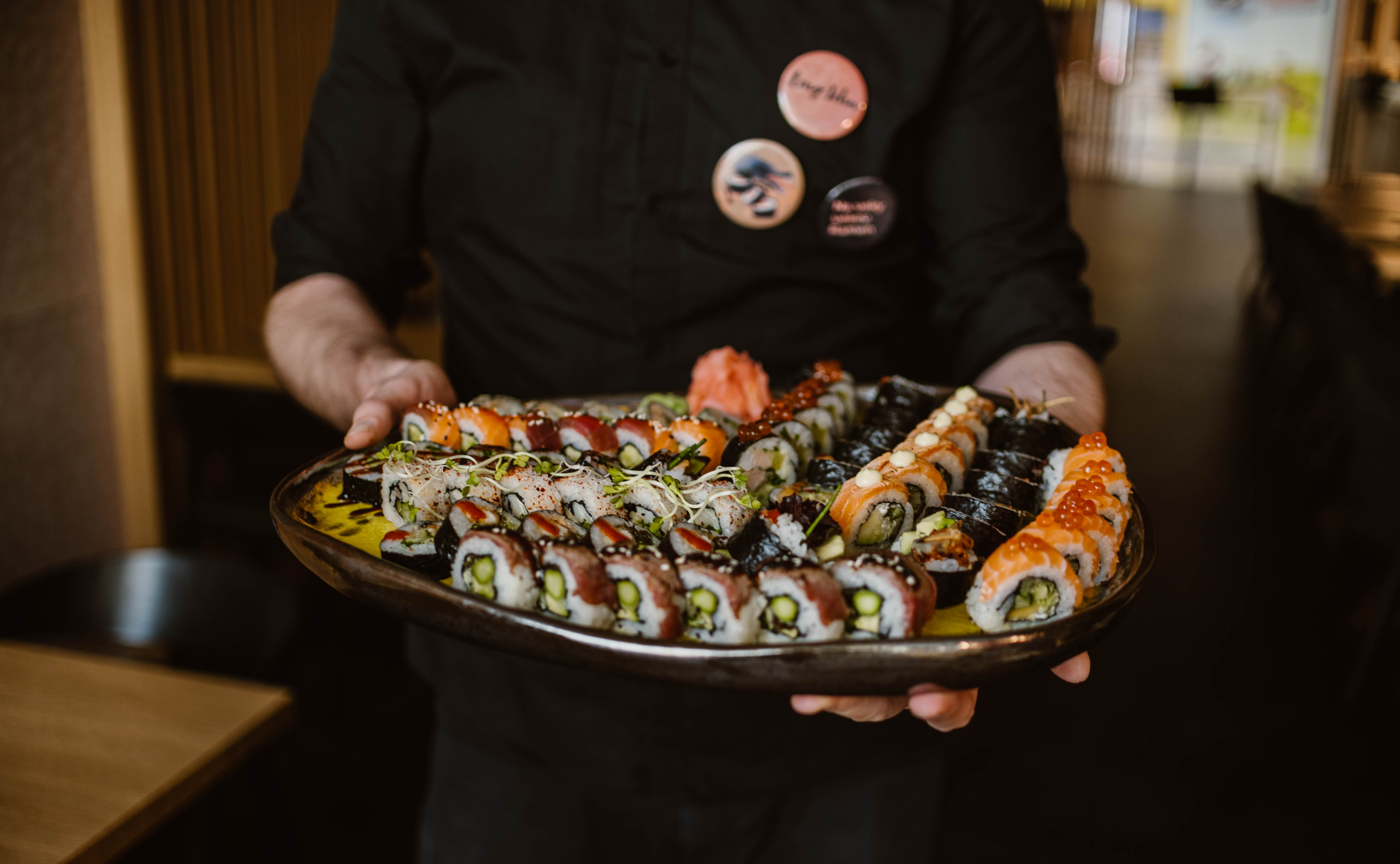 V Japonsku je sushi street food, inde vo svete delikatesa V Japonsku je sushi street food, inde vo svete delikatesa